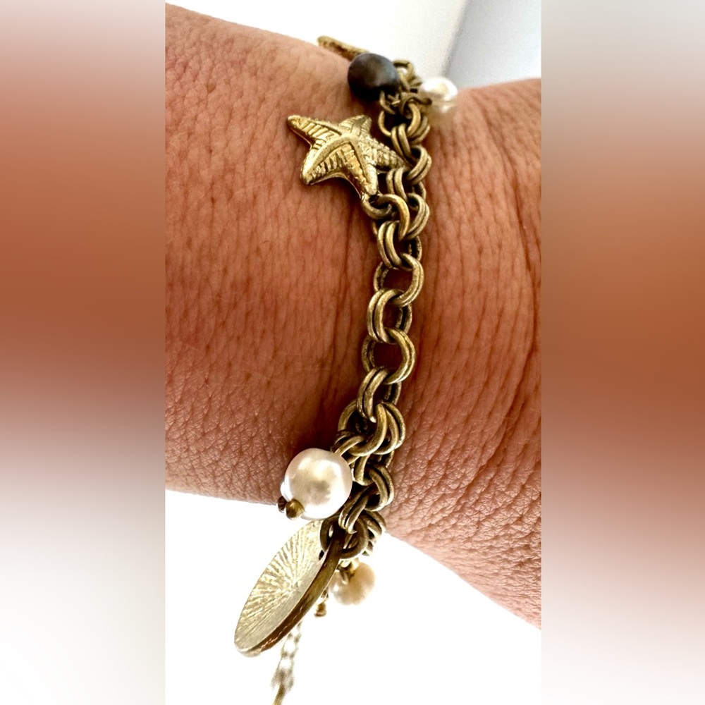 Lia Sophia Under-the-Sea Gold-tone Charm Bracelet #1514 - Picture 3 of 8